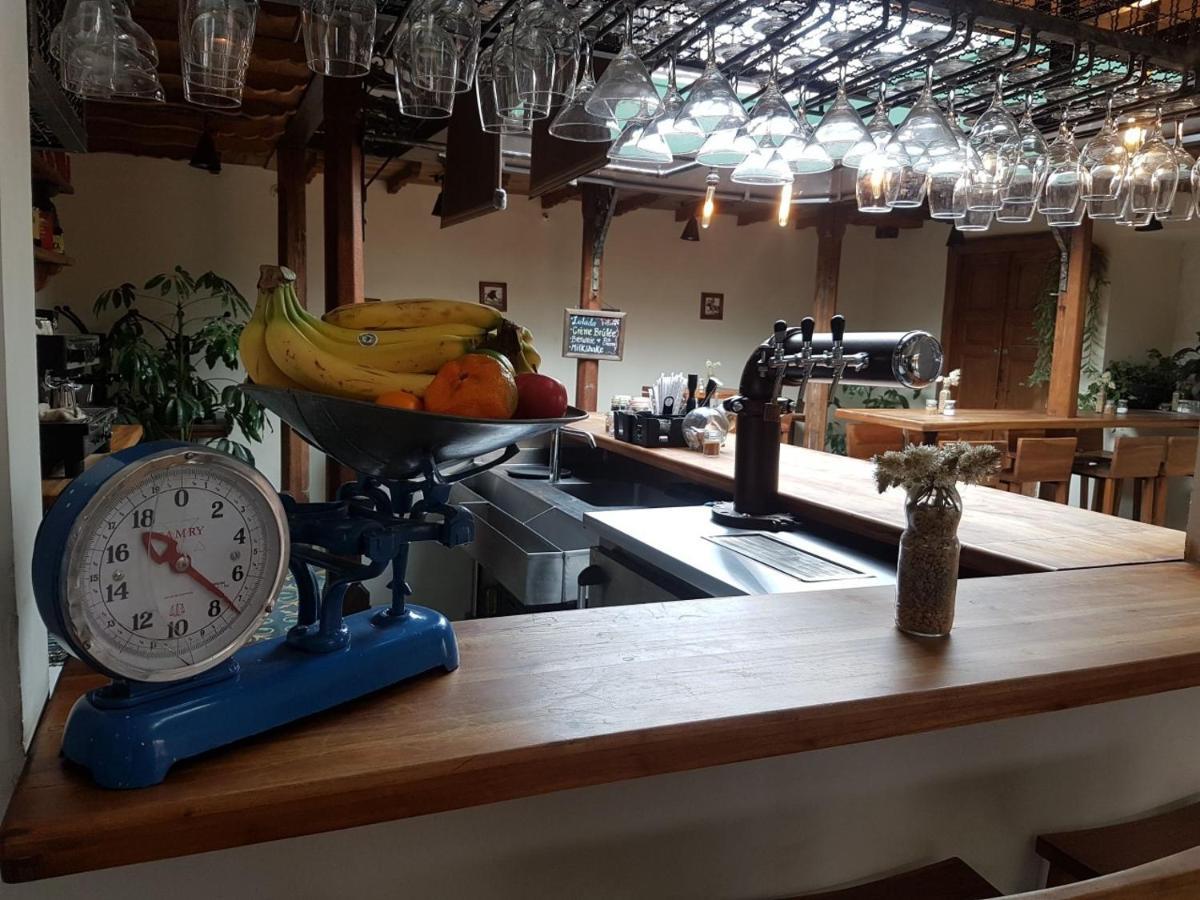 The Cranky Croc Hostel Богота Экстерьер фото