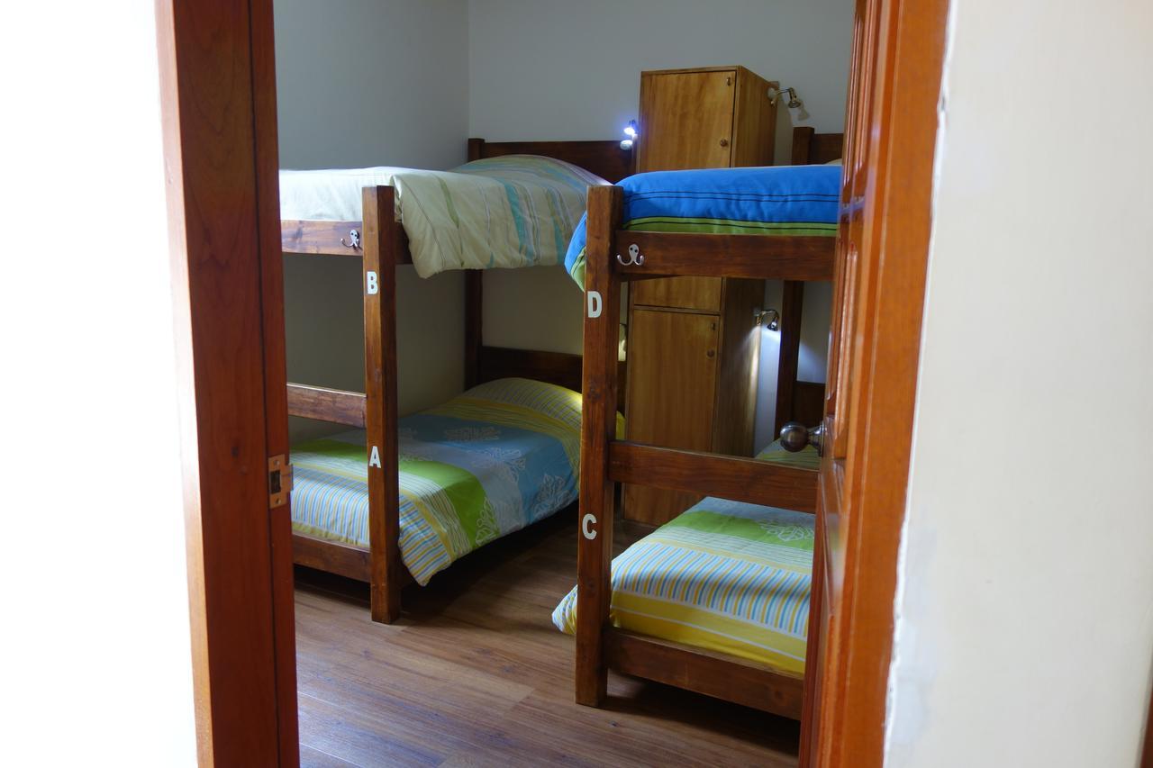 The Cranky Croc Hostel Богота Экстерьер фото